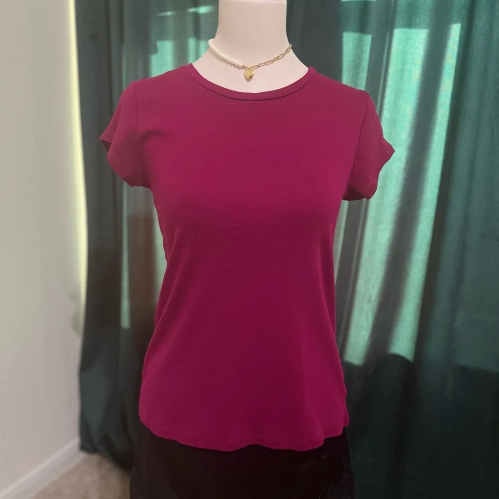Liz Claiborne Deep Wine Short Sleeve Tee - Picture 3 of 6